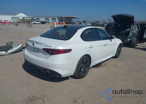 2017 Alfa Romeo Giulia Ti Awd z USA, uszkodzony, nr VIN ZARFAEEN7H7562172